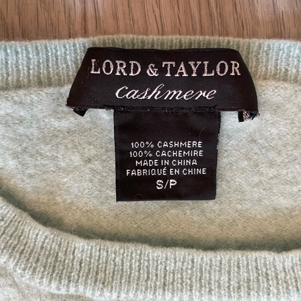 100% cashmere